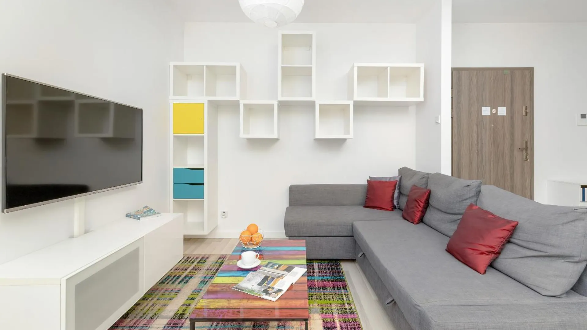 Pastel & Cozy Apartment With A Spacious Terrace In Gdansk By Noclegi Renters